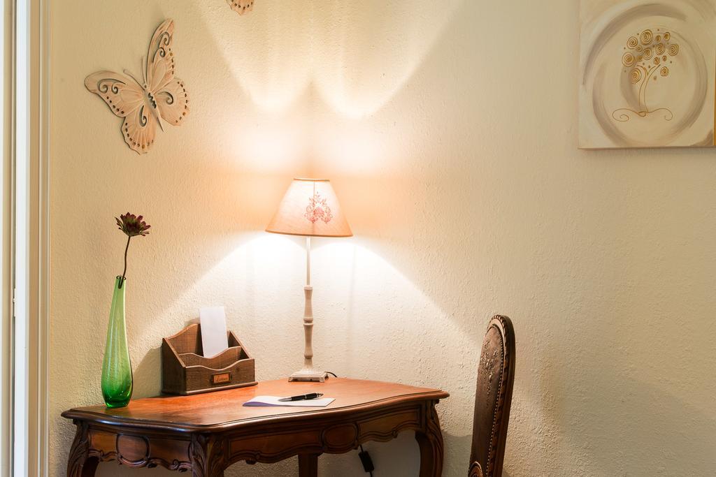 B&B Le Logis Du Mas Сет Екстериор снимка