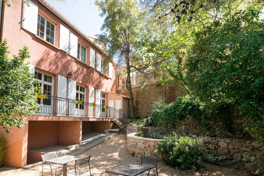 B&B Le Logis Du Mas Сет Екстериор снимка
