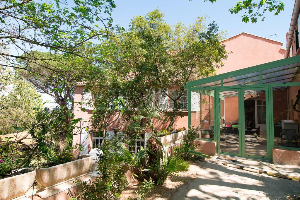 B&B Le Logis Du Mas Сет Екстериор снимка